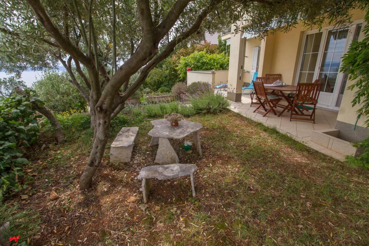 Apartments Ivana Ravni Exterior photo