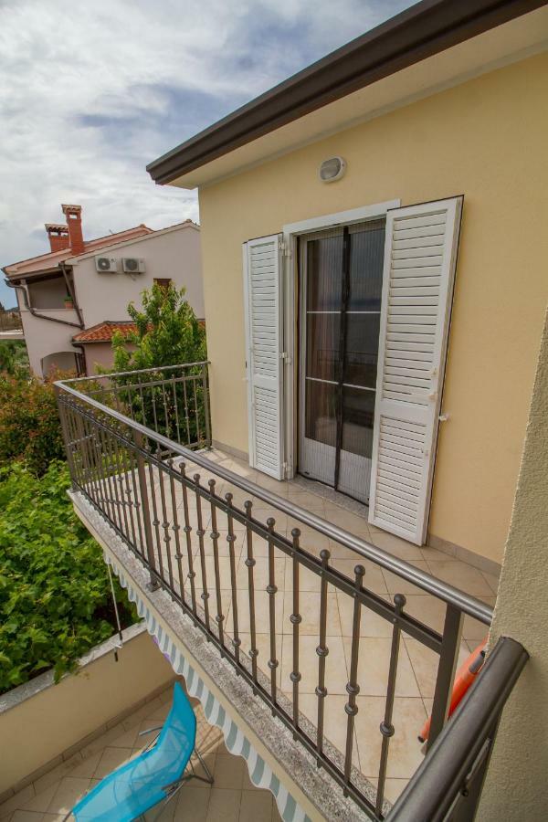 Apartments Ivana Ravni Exterior photo